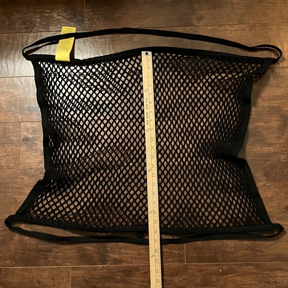 Mercedes-Benz Luggage Net, Black - Picture 5 of 7